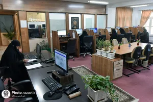پاسخگویی تلفنی مدیر مرکز امور بانوان و خانواده به مخاطبان سامانه ١٣٨
