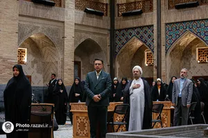 جلسه دفاع از پایان&zwnj;نامه در حرم مطهر رضوی