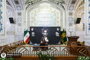 تشرف جمعی از رؤسای کانون های بازنشستگان تأمین اجتماعی کشور به حرم مطهر رضوی