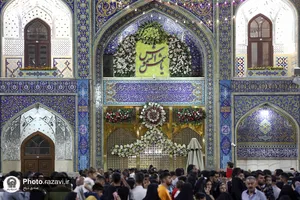 حال و هوای حرم مطهر رضوی در شب عید غدیر-2