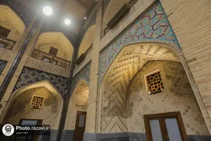 آیین بازگشایی بنای تاریخی مدرسه دو درب