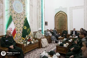 دیدار جمعی از فرماندهان سپاه امام رضا(ع) و پاسداران یگان حفاظت حرم مطهر رضوی با تولیت آستان قدس رضوی
