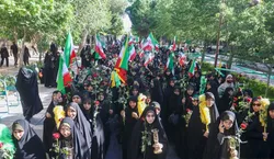 نصف جهان در سایه اجتماع بزرگ خادم‌یاران و یاوران رضوی اصفهان
