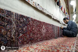 بازدید اعضای فرهنگستان هنر از کارخانه فرش آستان قدس رضوی