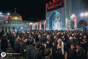 عزاداری سنتی شب یازدهم محرم در &laquo;حسینیه حرم&raquo;