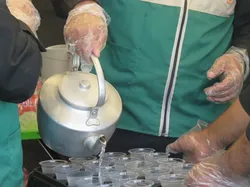 خدمت‌رسانی گسترده خادم‌یاران سپیدان به عزاداران ثامن‌الحجج (ع)