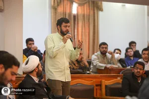 نشست صمیمی دانشجویان دانشگاه علوم اسلامی رضوی با رییس سازمان علمی و فرهنگی آستان قدس رضوی