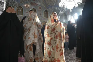 اقامه نماز عید فطر در حرم مطهر رضوی-۲