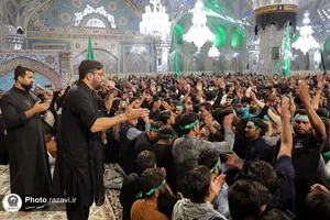 اجتماع عظیم عزاداران اردو زبان در حرم مطهر رضوی