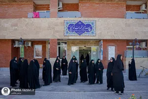 بازدید خواهران خدمه انتظامات حرم مطهر رضوی از خوابگاه &laquo;سرای نجمه خاتون سلام&zwnj;الله علیها&raquo;