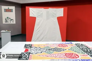 کارگاه هنری گلاب اشک