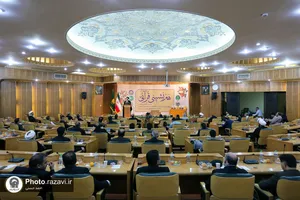 هم&zwnj;نشینی قرآنی در حرم مطهر رضوی