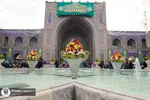 حال و هوای حرم مطهر رضوی در شب میلاد امام رضا علیه&zwnj;السلام
