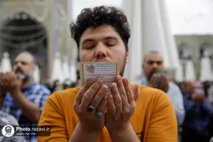 اقامه نماز عید قربان در حرم مطهر رضوی