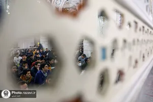 تشرف مدال&zwnj;آوران المپیاد دانش&zwnj;آموزی کشوری به حرم مطهر رضوی