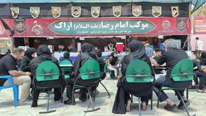 دومین روز خدمت در موکب امام رضا(ع) اراک؛ قدم&zwnj;هایی به وسعت دلدادگی حسینی/ گزارش تصویری
