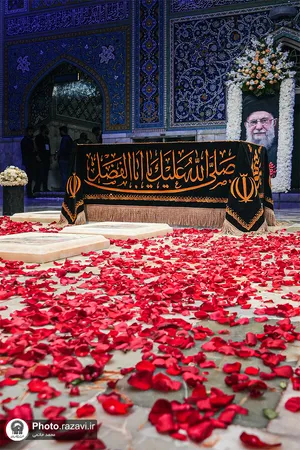 آماده سازی قبر مطهر رهبر شهید انقلاب