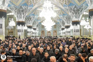 مراسم مقتل خوانی روز عاشورا در حرم مطهر رضوی