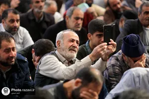 قرائت دعای ندبه در حرم مطهر رضوی