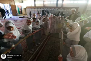 جشن دخترانه در باغ اردوگاه خاتون