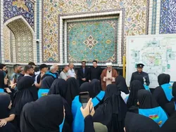 حرم امام رضا(ع) میں غیرملکی قافلوں کو خدمات فراہم کرنے کے لئے عملی اقدامات