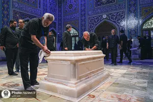 آماده سازی قبر مطهر رهبر شهید انقلاب