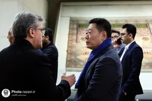 تشرف سفیر جمهوری خلق چین در ایران به حرم مطهر امام رضا(علیه&zwnj;السلام)