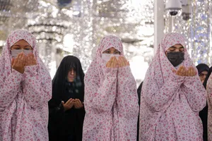 همایش بزرگ نور چشم