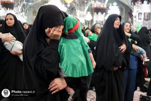 آیین معنوی &laquo;شیرخوارگان حسینی&raquo; در حرم مطهر رضوی
