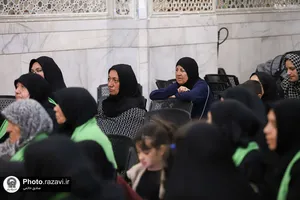 عزاداری زائران ترک زبان در حرم مطهر رضوی