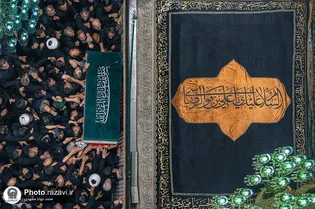 وداع جان سوز مردم مشهد با رهبر شهید انقلاب در حرم مطهر رضوی