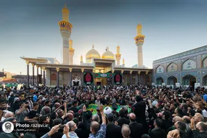 تشرف کاروان سفیران امام رضا علیه&zwnj;السلام به حرم امامین کاظمین