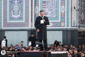 چهارپایه خوانی شهادت امام رضا علیه&zwnj;السلام در حرم مطهر رضوی