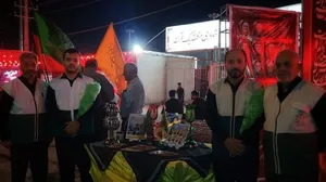 روایت خدمت بی&zwnj;وقفه &laquo;عشاق الحسین&raquo; در موکب امام رضا(ع) مرز شلمچه/ گزارش تصویری