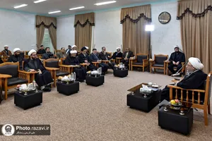 نشست صمیمی آیت الله آملی لاریجانی با طلاب مدرسه عالی فقاهت