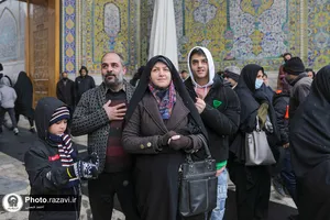 بارش برف در حرم مطهر رضوی