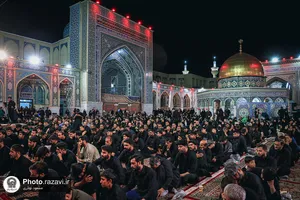 عزاداری سنتی شب یازدهم محرم در &laquo;حسینیه حرم&raquo;