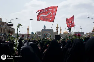 گلباران حرم مطهر رضوی در روز میلاد حضرت معصومه سلام الله علیها