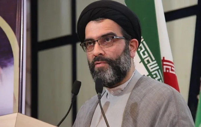 آیت‌الله طاهری: خادمیاری رضوی مصداق خدمت صادقانه به مردم و اهل‌بیت(ع) است