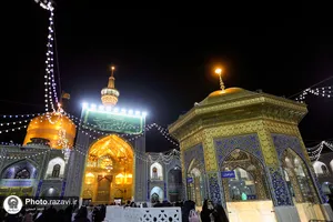 حال و هوای حرم مطهر رضوی در شب میلاد امام حسین علیه&zwnj;السلام