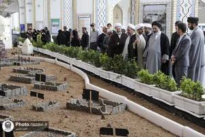 بازدید نماینده ولی&zwnj;فقیه در امور حج و زیارت از نمایشگاه &laquo;در آستان بقیع&raquo;