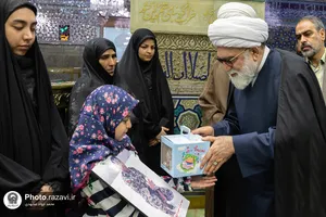 تشرف خانواده شهدای پدافند هوایی ارتش به حرم مطهر رضوی