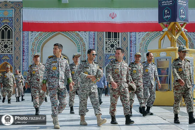 امروز، حافظانِ بیدارِ حریمِ آسمانِ ایران، به پابوسیِ خورشیدِ آمده‌اند.
