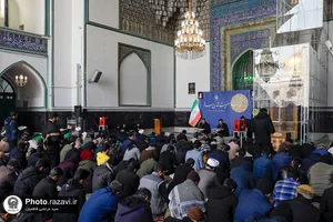 قرائت دعای ام داوود در حرم مطهر رضوی -1