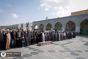 تشییع پیکر حجت&zwnj;الاسلام والمسلمین حسین صادقی در حرم مطهر رضوی
