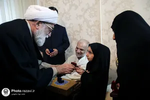 دیدار تولیت آستان قدس رضوی با خانواده شهدا و جانبازان در سرخس