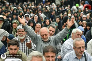 تشرف کاروان پیاده قافله عشق و انتظار استان البرز به حرم مطهر رضوی