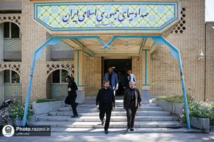 حضور مدیر عالی حرم مطهر امام رضا علیه&zwnj;السلام در دفتر رسانه&zwnj;های استان خراسان رضوی