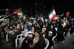 «پای منبر آقا»؛ میدان جانباز میزبان اجتماع مردمی