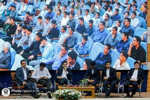 حضور دانش&zwnj;آموزان افتخارآفرین تیم ملی المپیاد هوش مصنوعی در دبیرستان و دانشگاه امام رضا علیه&zwnj;السلام 